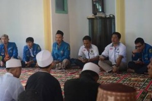 KNPI Beri Santunan Anak Yatim